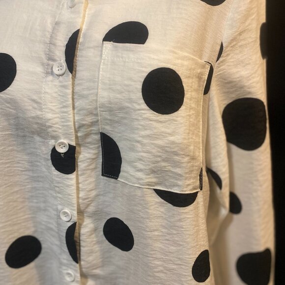 458-I aDOT You🖤🤍 Red Coral Polk Dot Button Down - Picture 3 of 10